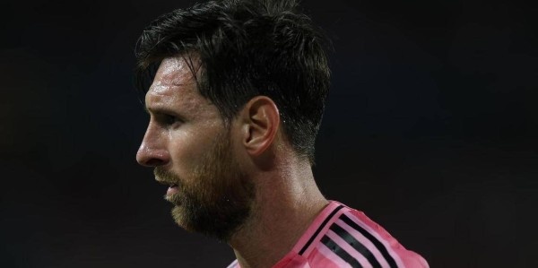 阿森纳新援：梅西好像有上帝视角！没人阅读比赛能接近他！